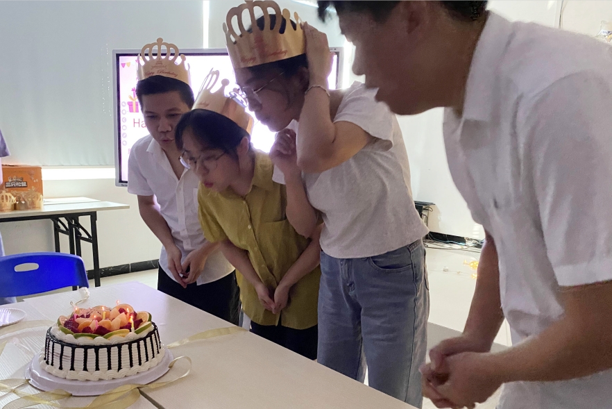 广东广东科建仪器有限公司9月份员工生日会